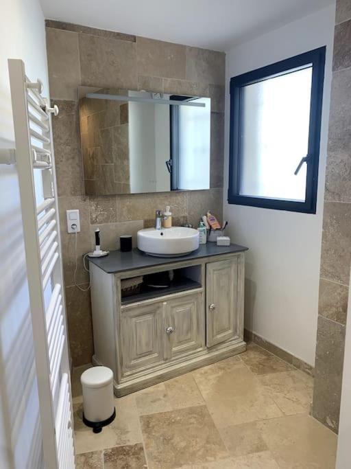 Appartement Bas De Maison Lavilledieu  Bagian luar foto